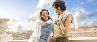Come indossare un foulard e una sciarpa: modi creativi per ogni look