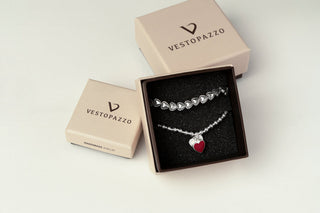 Vuoi stupire chi ami? Ecco perché regalare un gioiello ha un significato prezioso