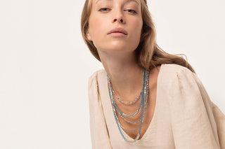 Frange e perline mania: come creare un look boho-chic