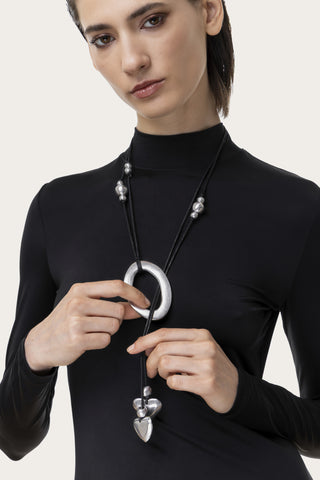 PENDENTE OVALE/CUORI