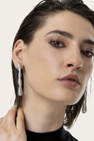 ORECCHINI GOCCIA LUNGA