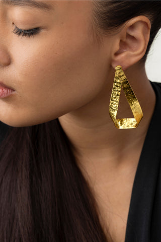 ORECCHINI NASTRO BATTUTO