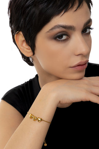 PULSERA CON 3 CORAZONES ESSENTIAL