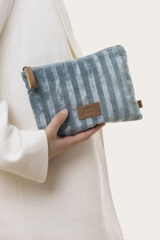 POCHETTE MUST HAVE BIG BLU