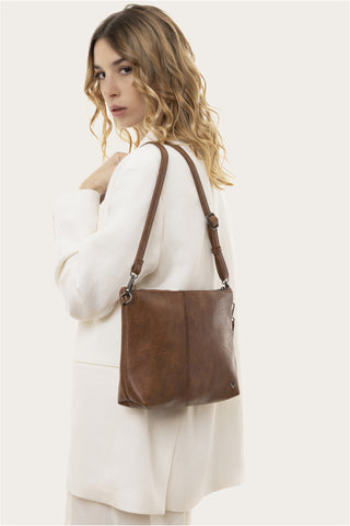 POCHETTE MORBIDA MARRONE