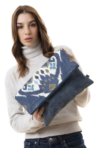 MAXI BLUE CLUTCH BAG
