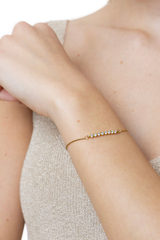 WOMEN’S ADJUSTABLE BRACELET WITH CUBIC ZIRCONIA ROW