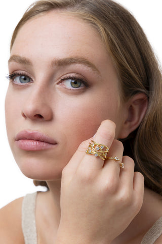 WOMEN’S ADJUSTABLE OPEN RING WITH TWO TEARDROP