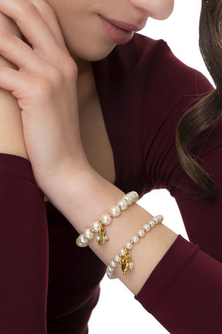ELASTIC PEARL BRACELET WITH HEART CHARM