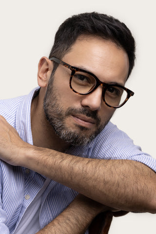 READING GLASSES